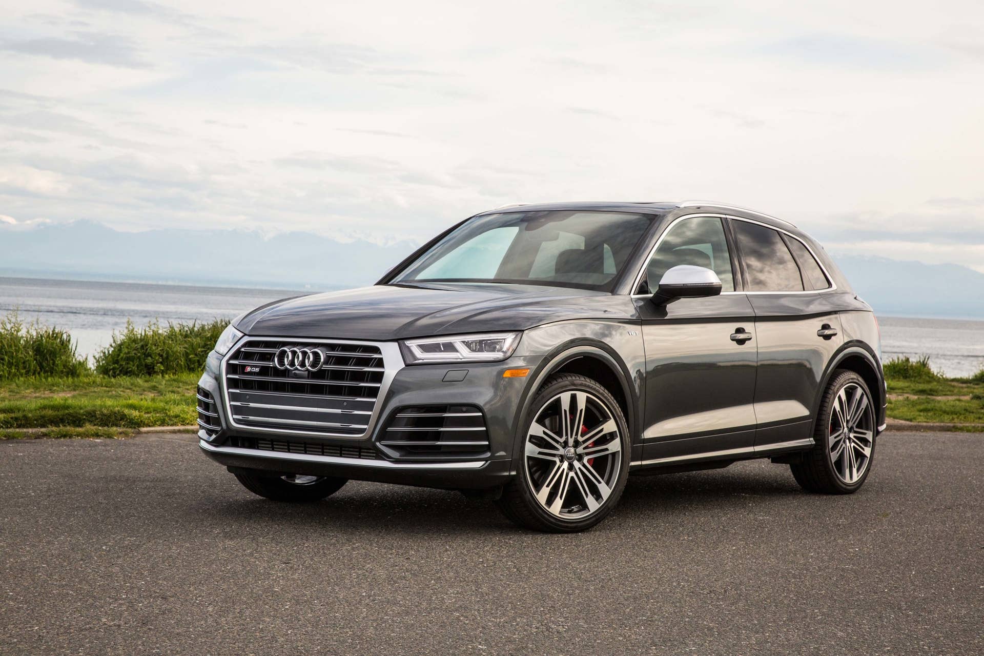 2018 Audi SQ5 gray