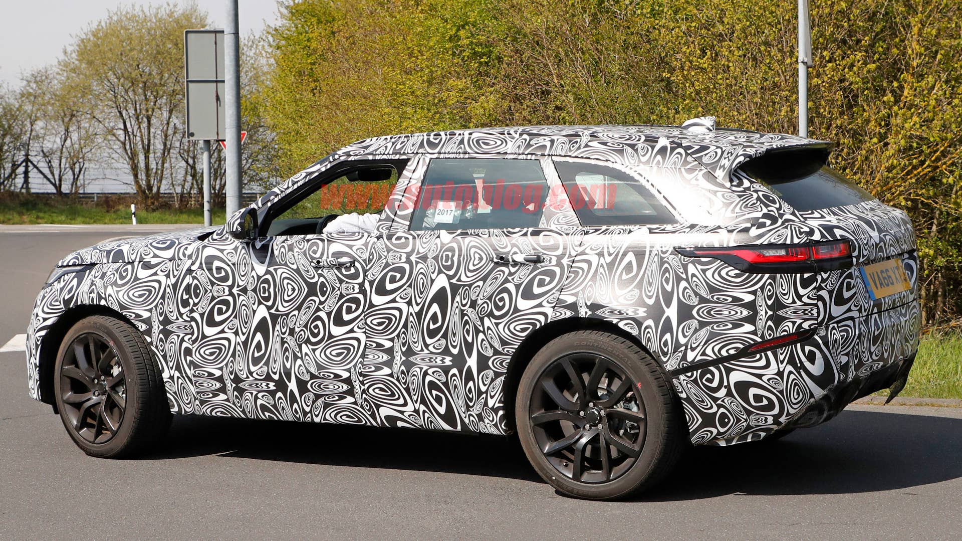2019 Land Rover Range Rover Velar SVR