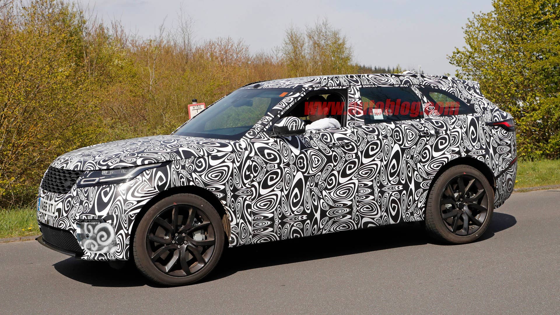 2019 Land Rover Range Rover Velar SVR