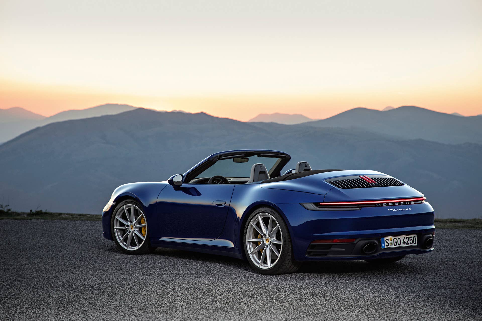 2020 Porsche 911 Cabriolet