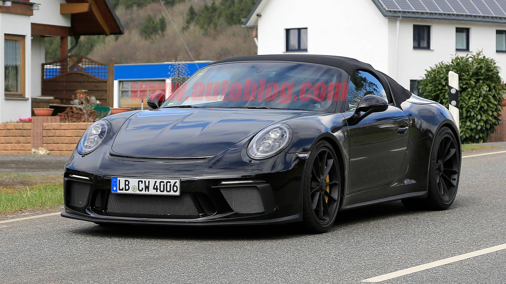 Spy-Shots of Cars This image has been optimized for a calibrated screen with a Gamma of 2.2 and a colour temperature of 6500Â°K