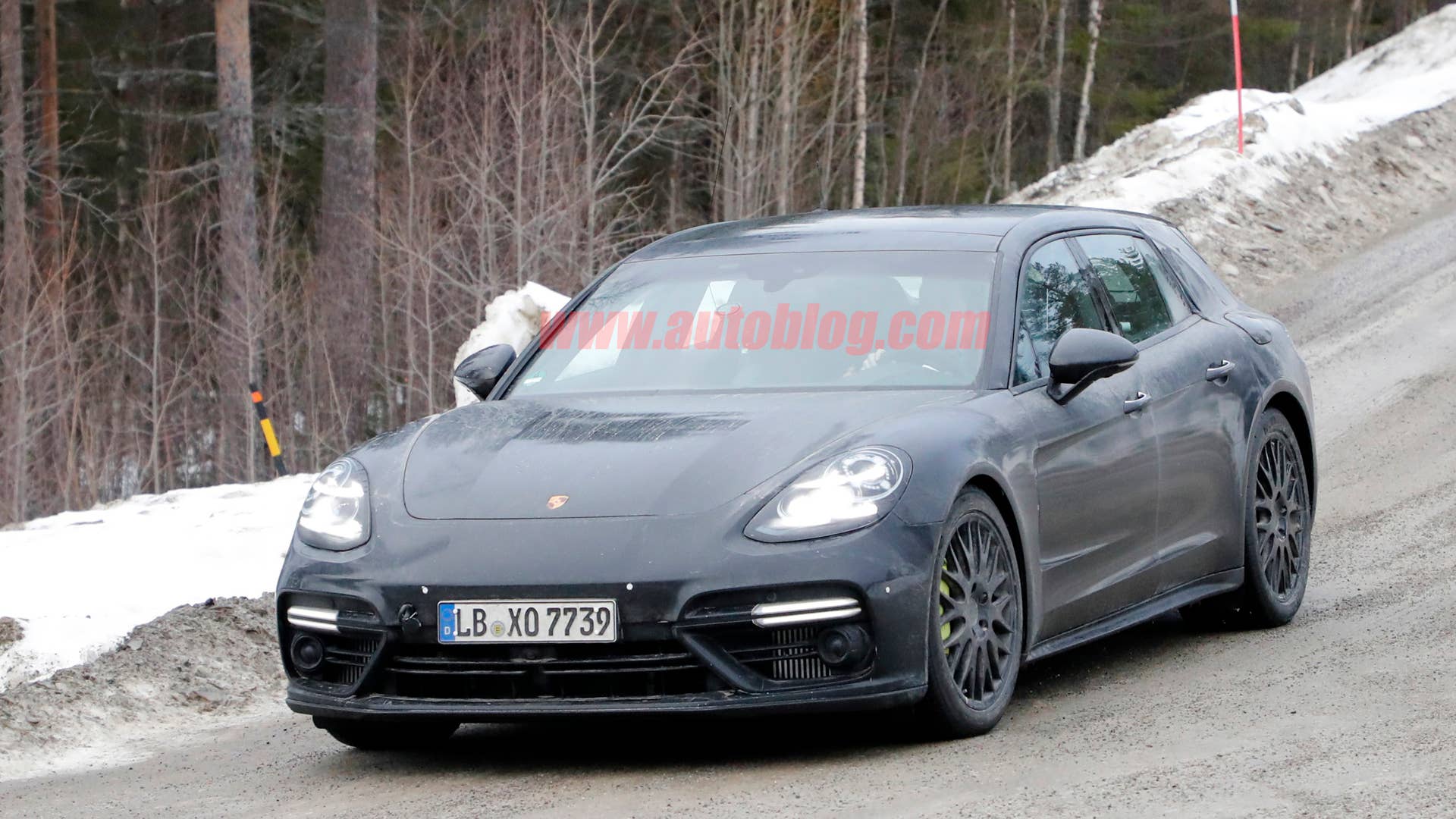 2019 Porsche Panamera Sport Turismo front 3/4
