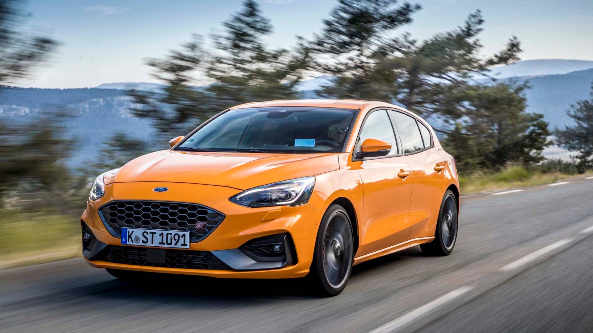 2020 Ford Focus ST Fury Orange hatchback