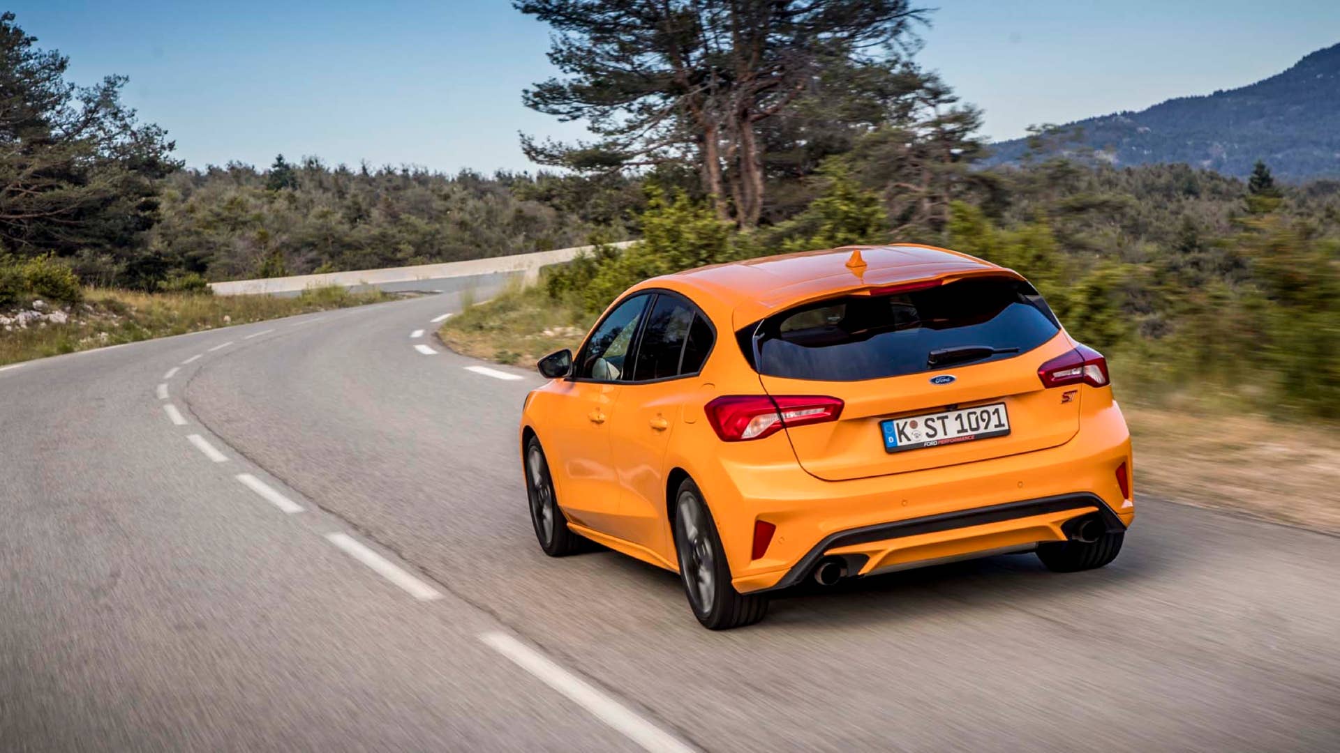 2020 Ford Focus ST Fury Orange hatchback