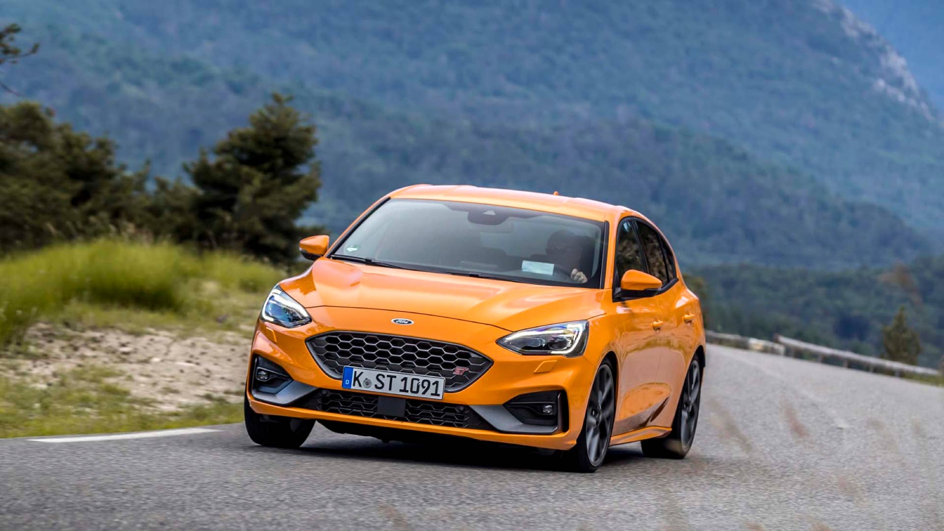 2020 Ford Focus ST Fury Orange hatchback