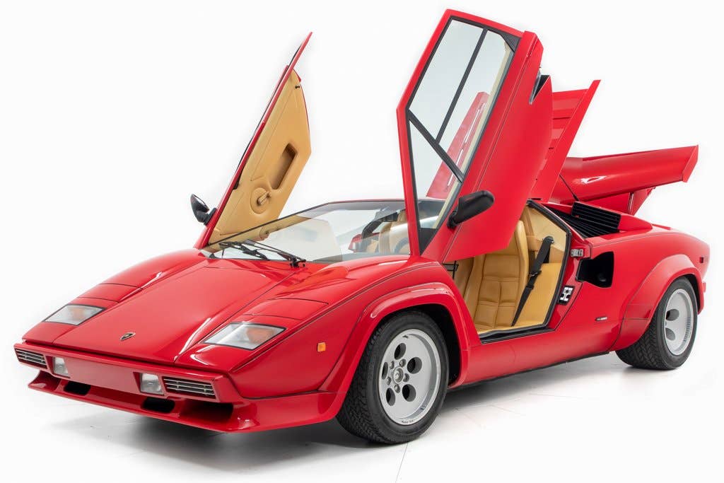 Drive like Mario Andretti: His '84 Lamborghini Countach is for sale ...