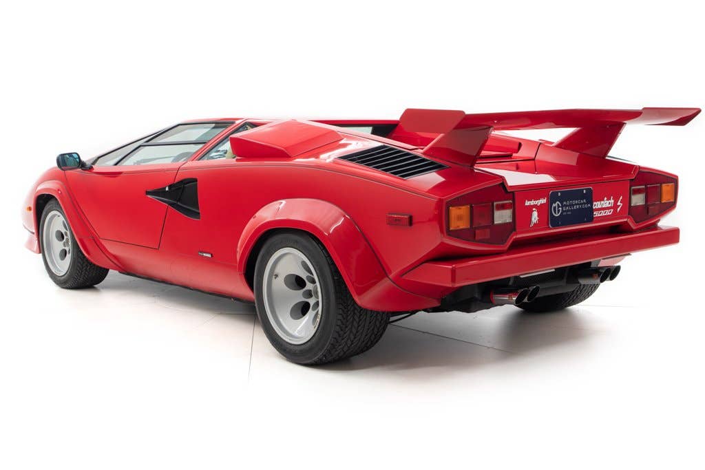 Drive like Mario Andretti: His '84 Lamborghini Countach is for sale ...