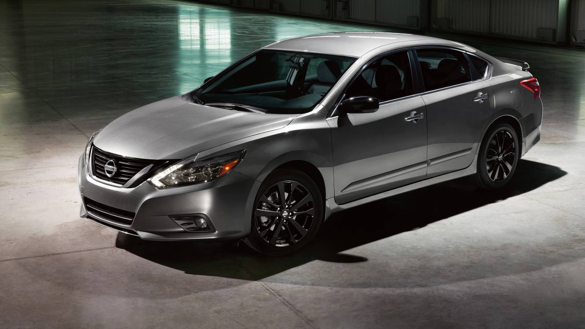 2017 Nissan Altima Midnight