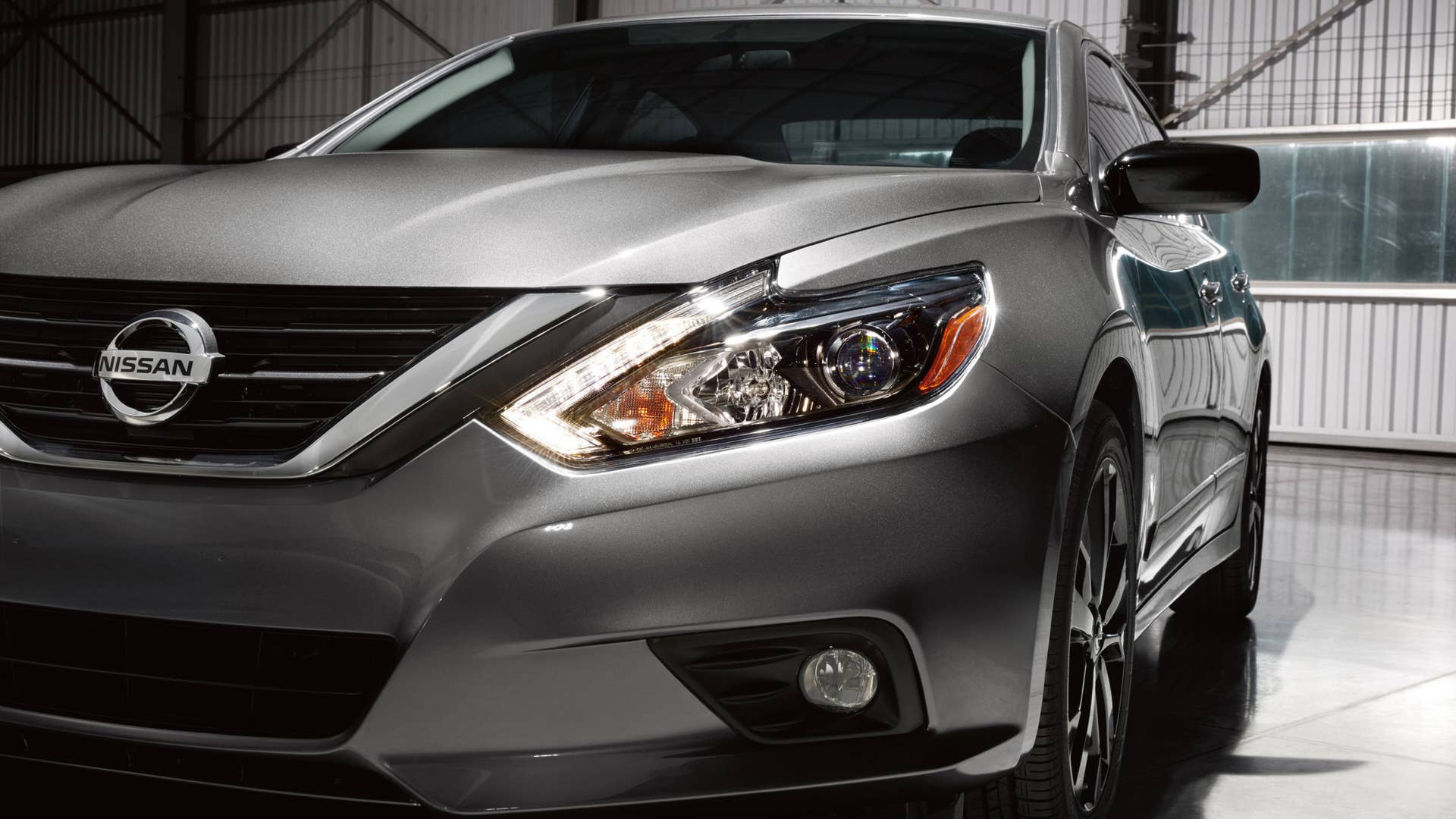 2017 Nissan Altima Midnight