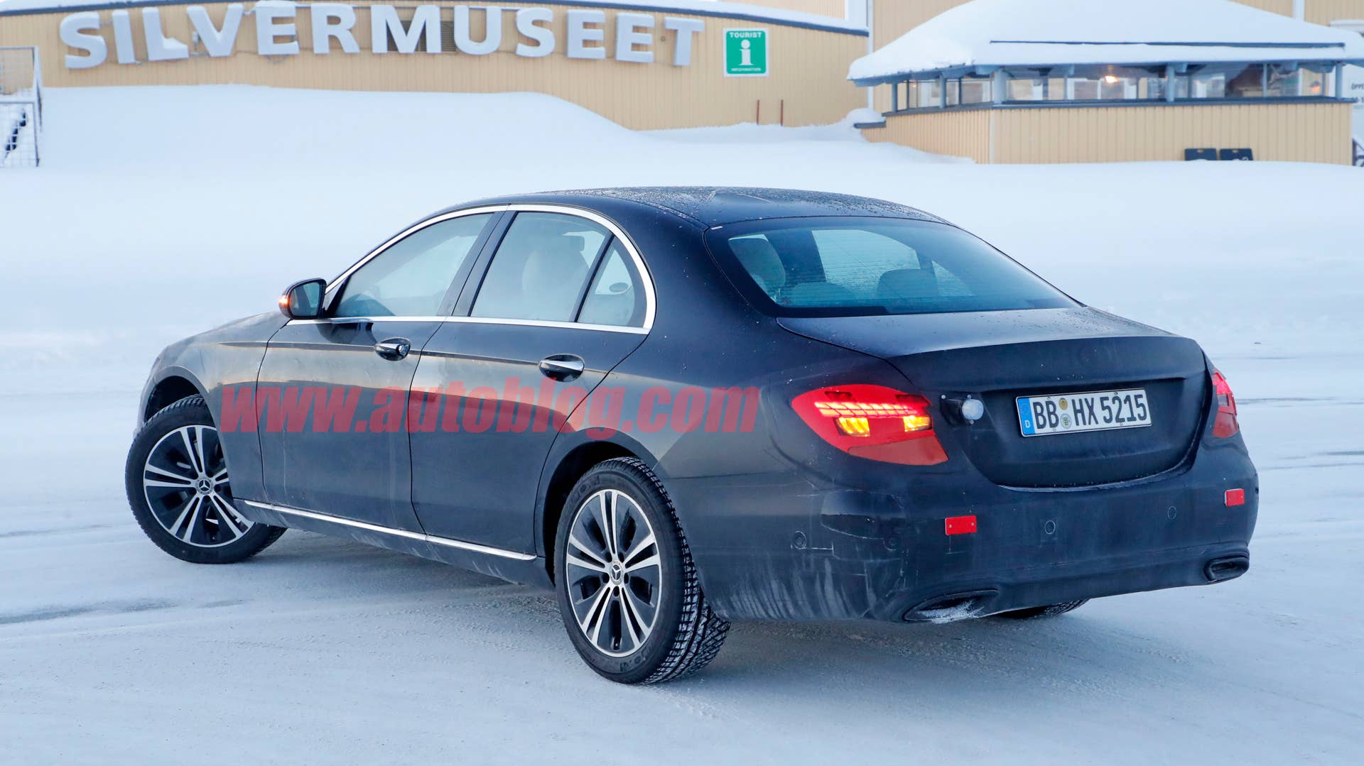 Mercedes-Benz E-Class spy photos