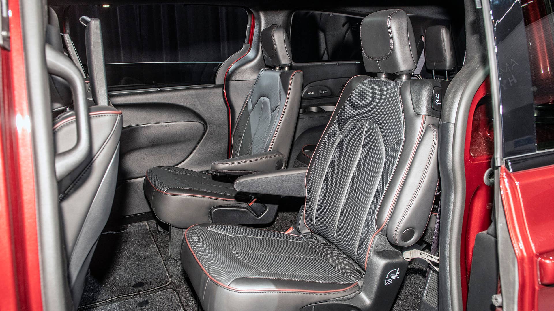 2019 Chrysler Pacifica 35th Anniversary Edition