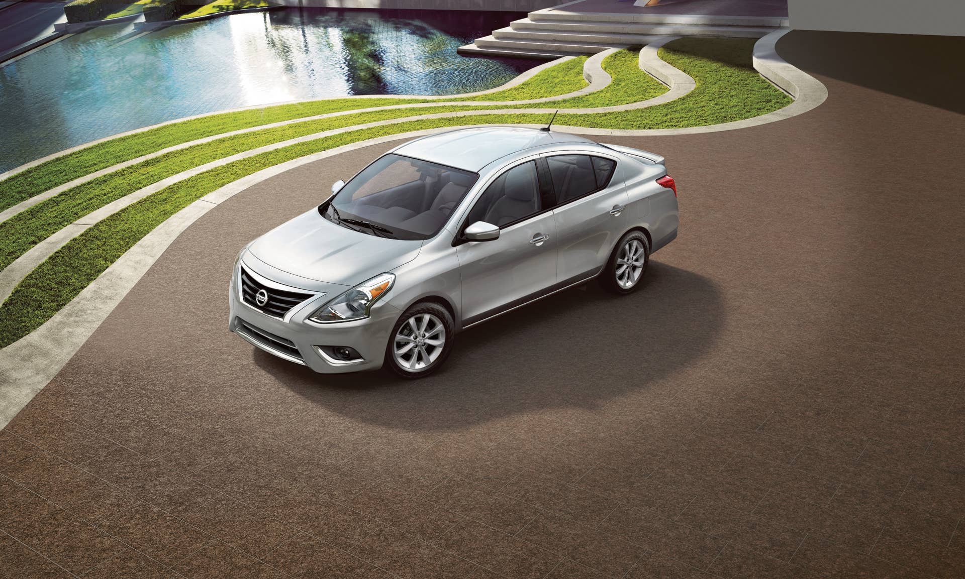 Nissan Versa es uno de los vehÃ­culos mÃ¡s vendidos en su segmento, derivado que ofrece un alto valor, amplio espacio interior y la tecnologÃ­a caracterÃ­stica de los vehÃ­culos de tamaÃ±o mediano a un menor precio.