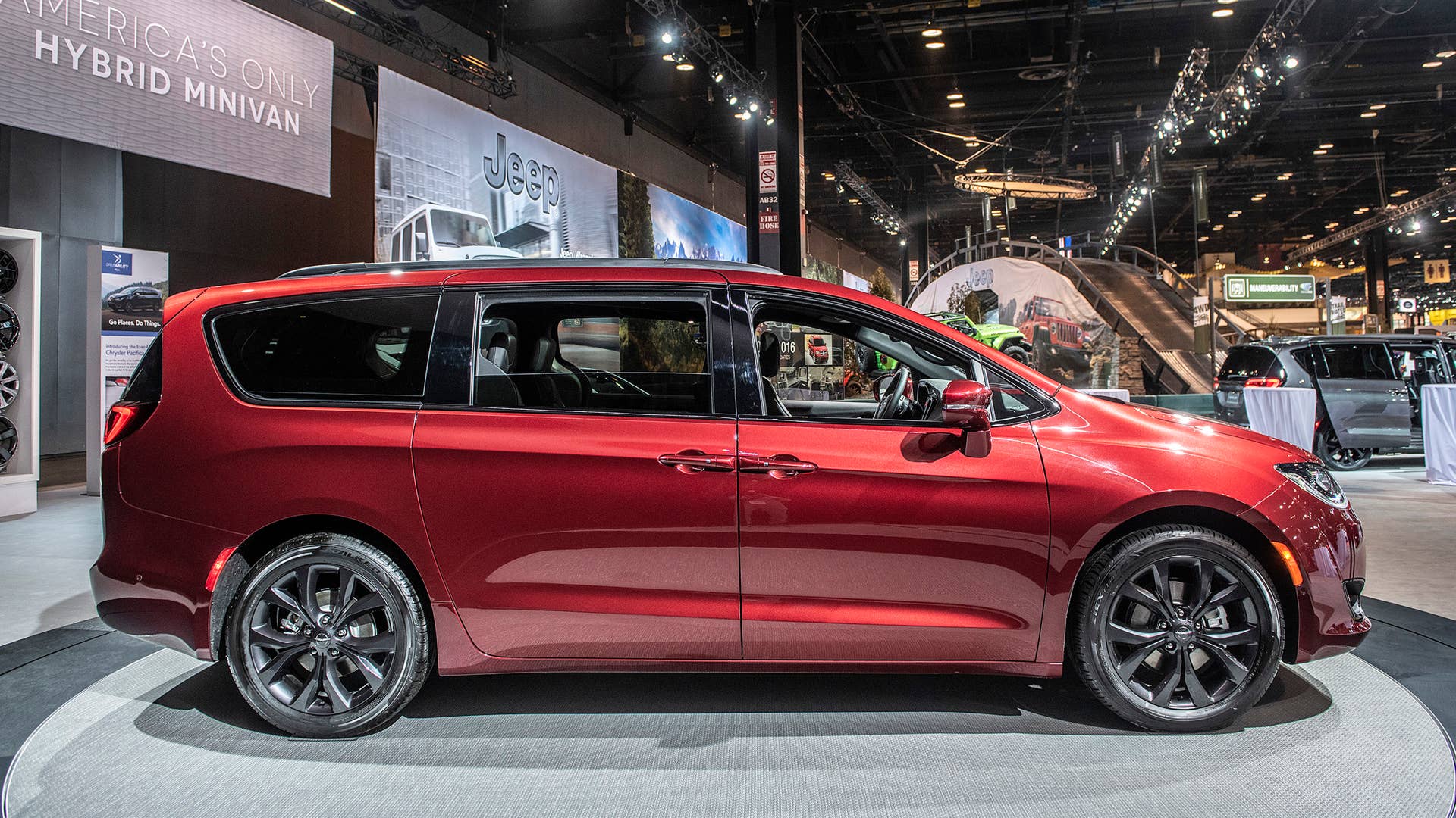 2019 Chrysler Pacifica 35th Anniversary Edition