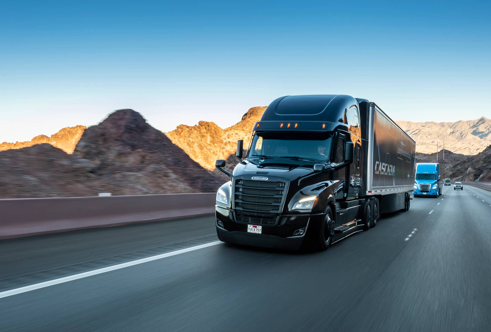 Freightliner Cascadia receives Level 2 automation from Daimler Trucks