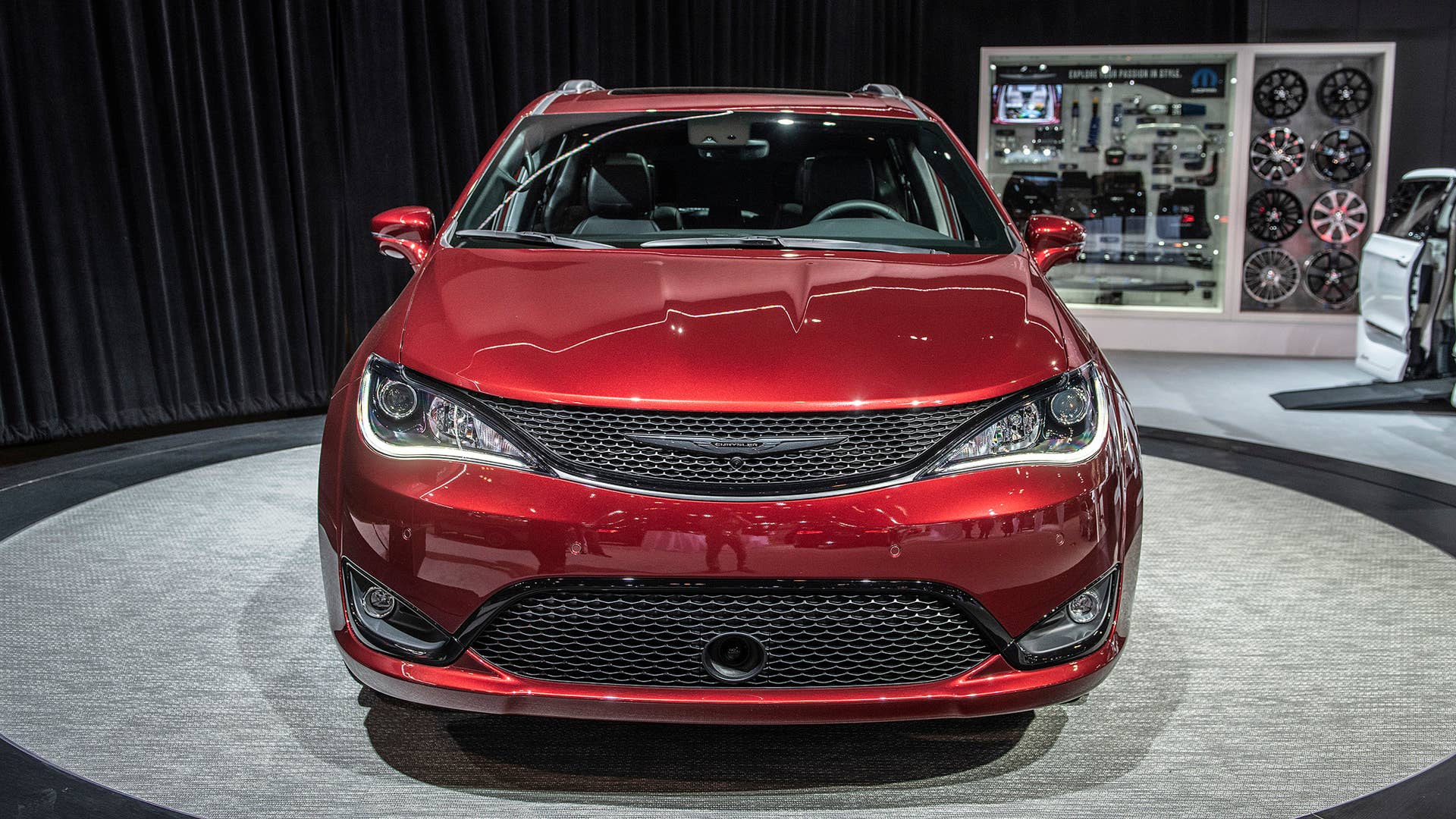2019 Chrysler Pacifica 35th Anniversary Edition