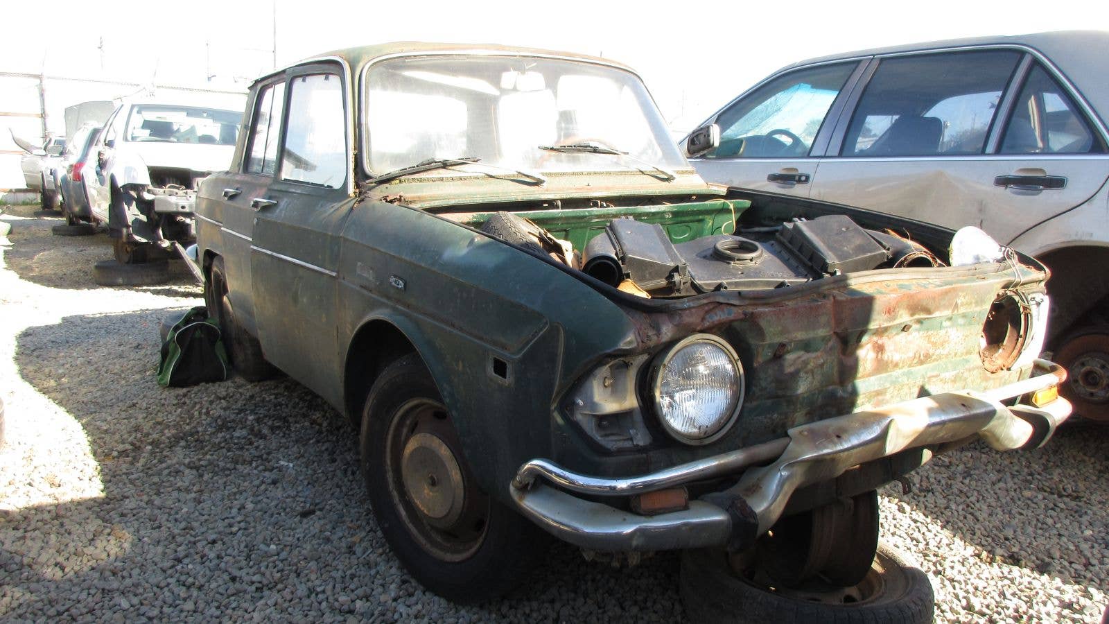 Junkyard Gem: 1971 Renault 10 - Autoblog
