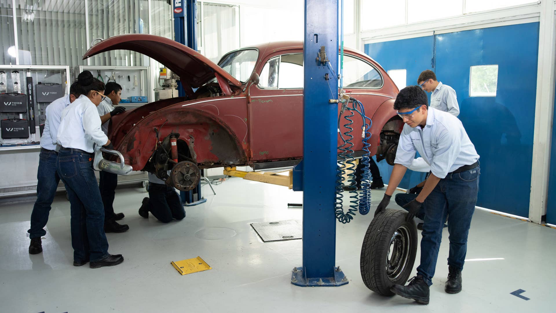 Volkswagen restores Kathleen Brooks 1967 Beetle