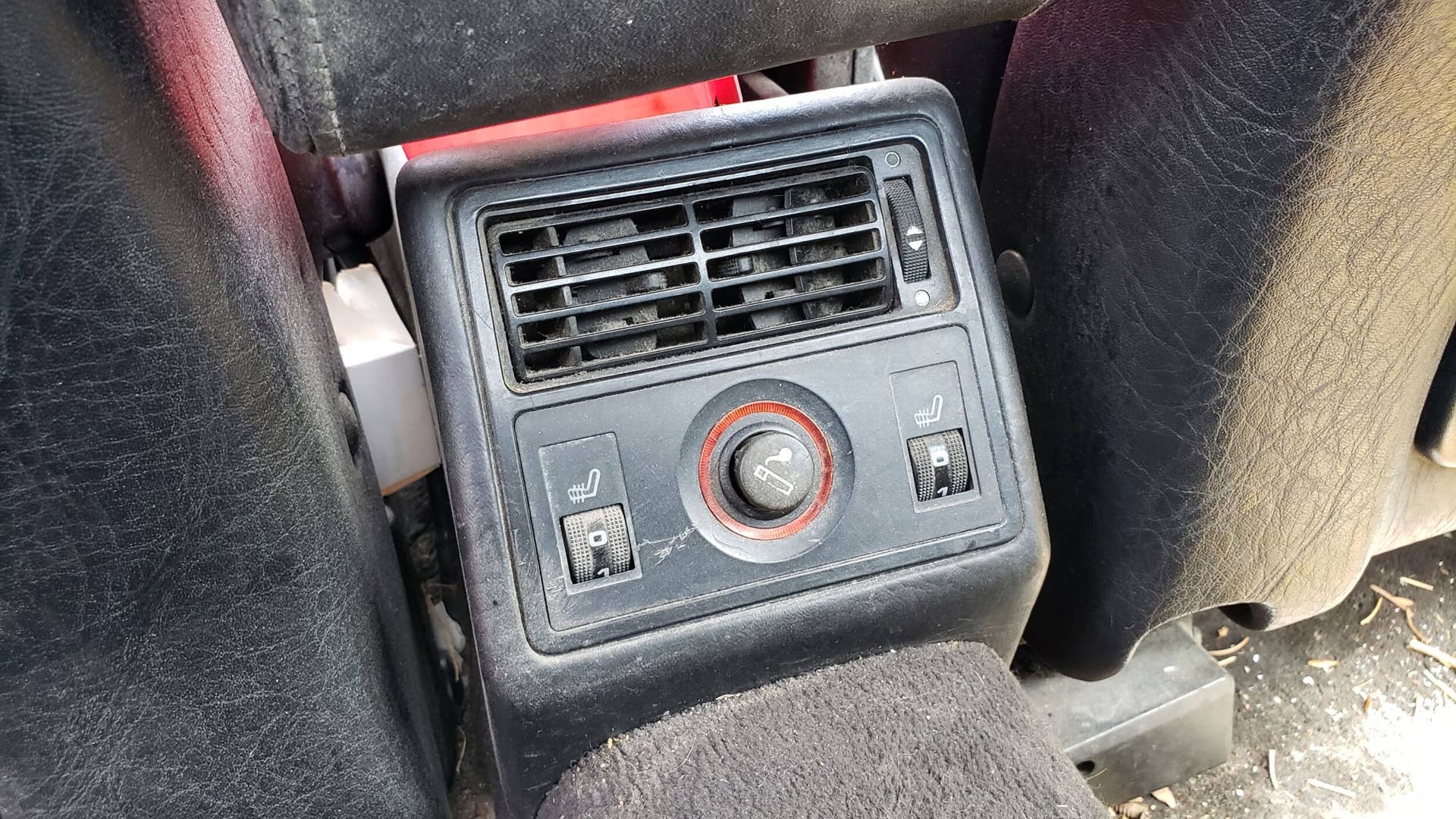 Junked 1989 Audi V8 Quattro
