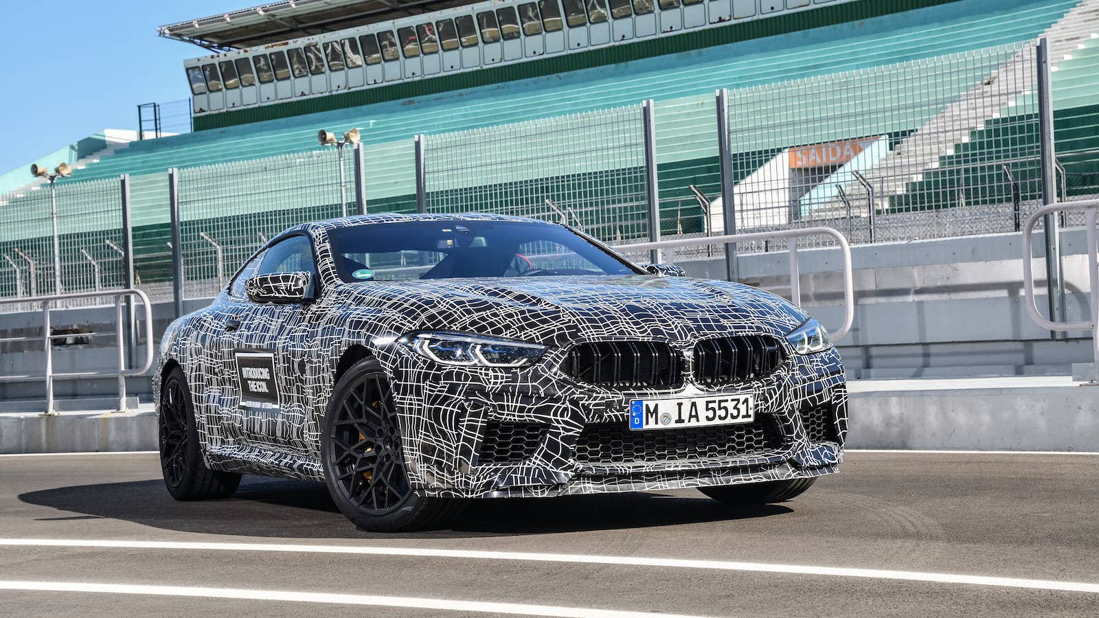 2020 BMW M8