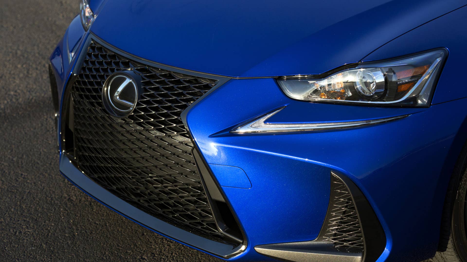 2019 Lexus IS