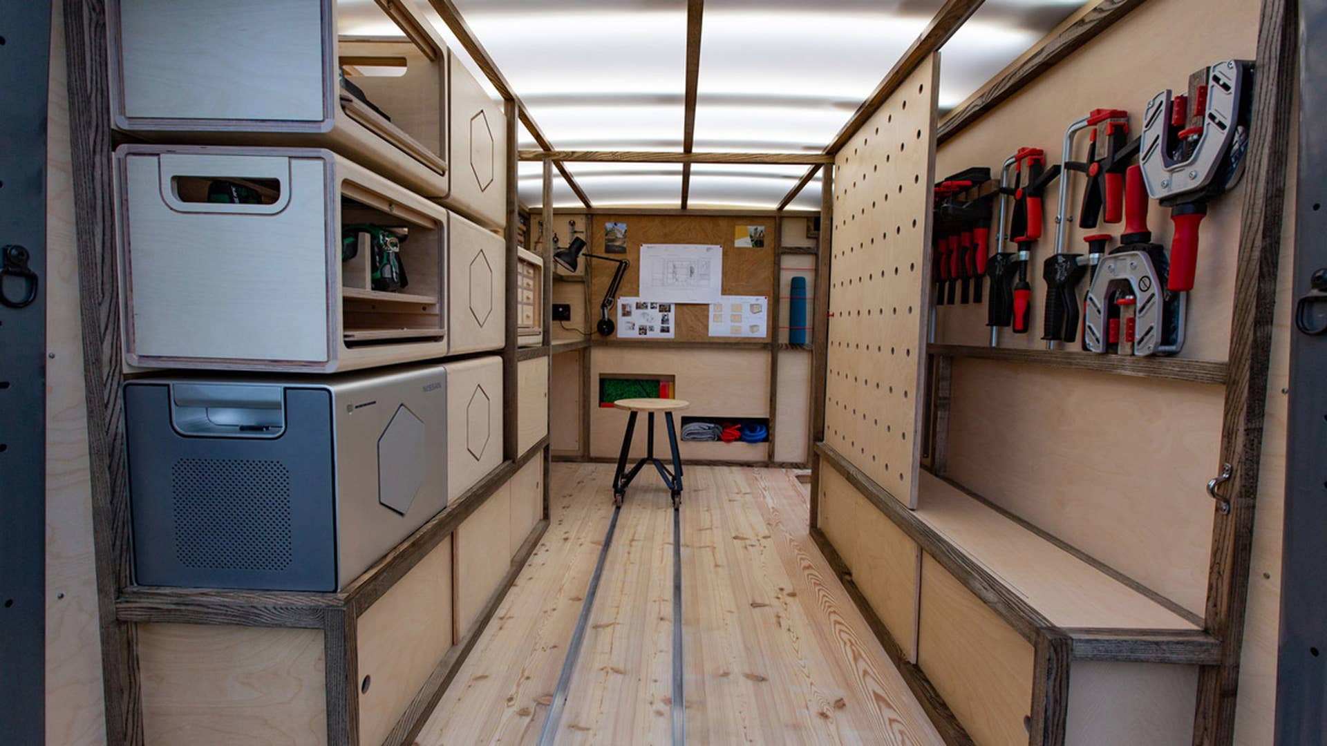 Nissan NV300 Workshop Van Concept