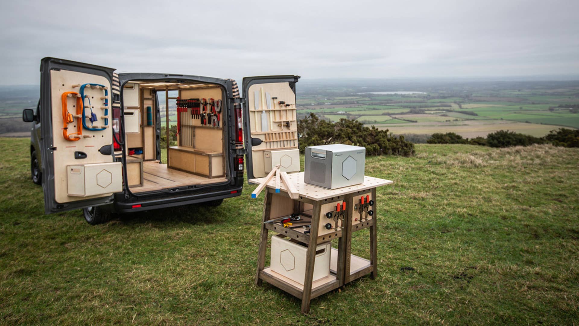 Nissan NV300 Workshop Van Concept