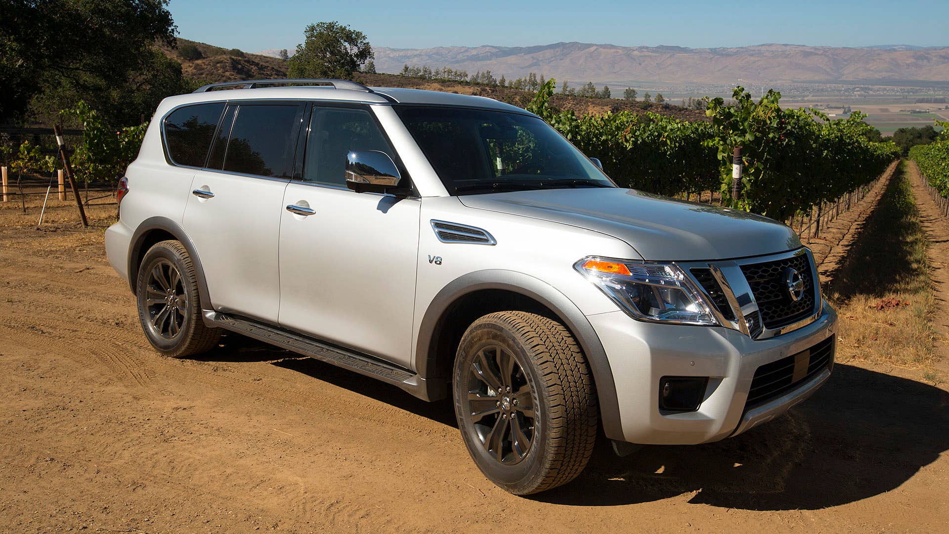2017 Nissan Armada front 3/4 view