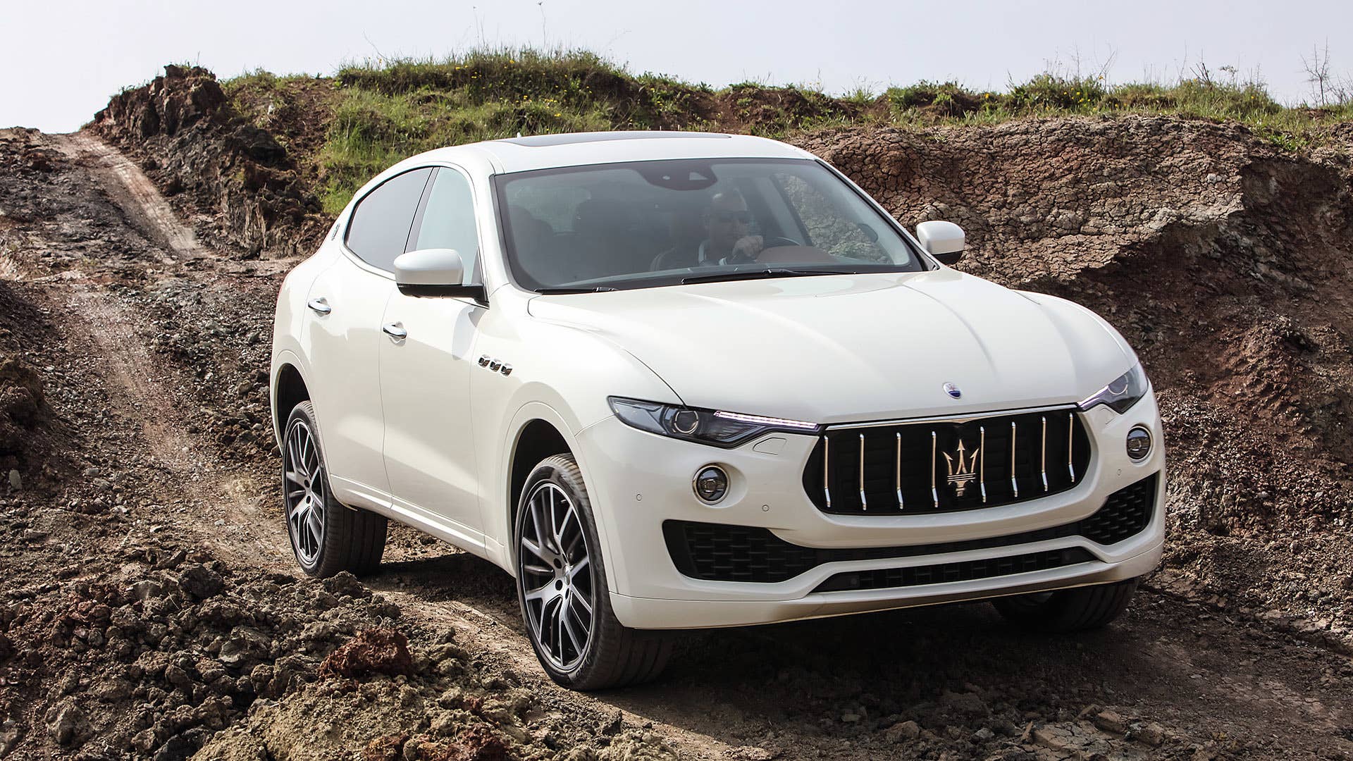 2017 Maserati Levante off-road