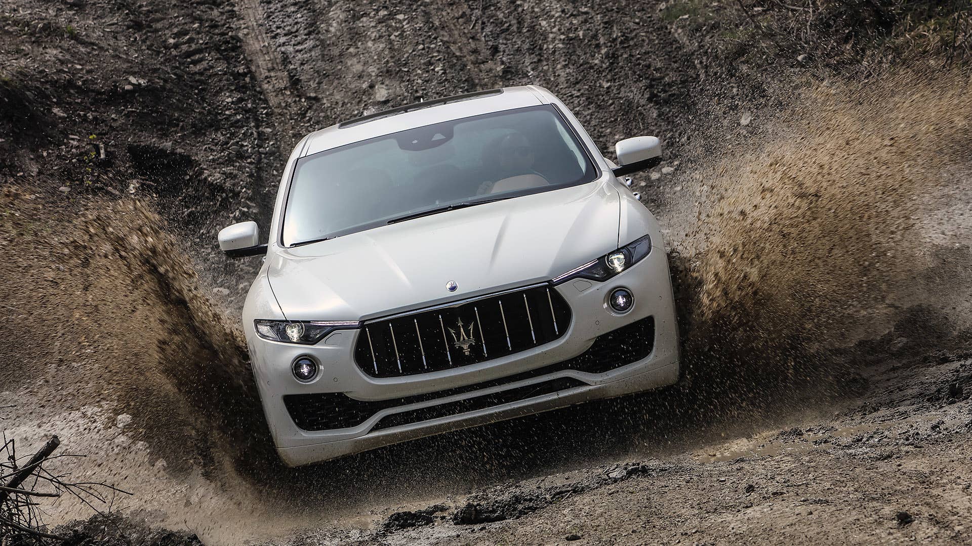 2017 Maserati Levante off-road