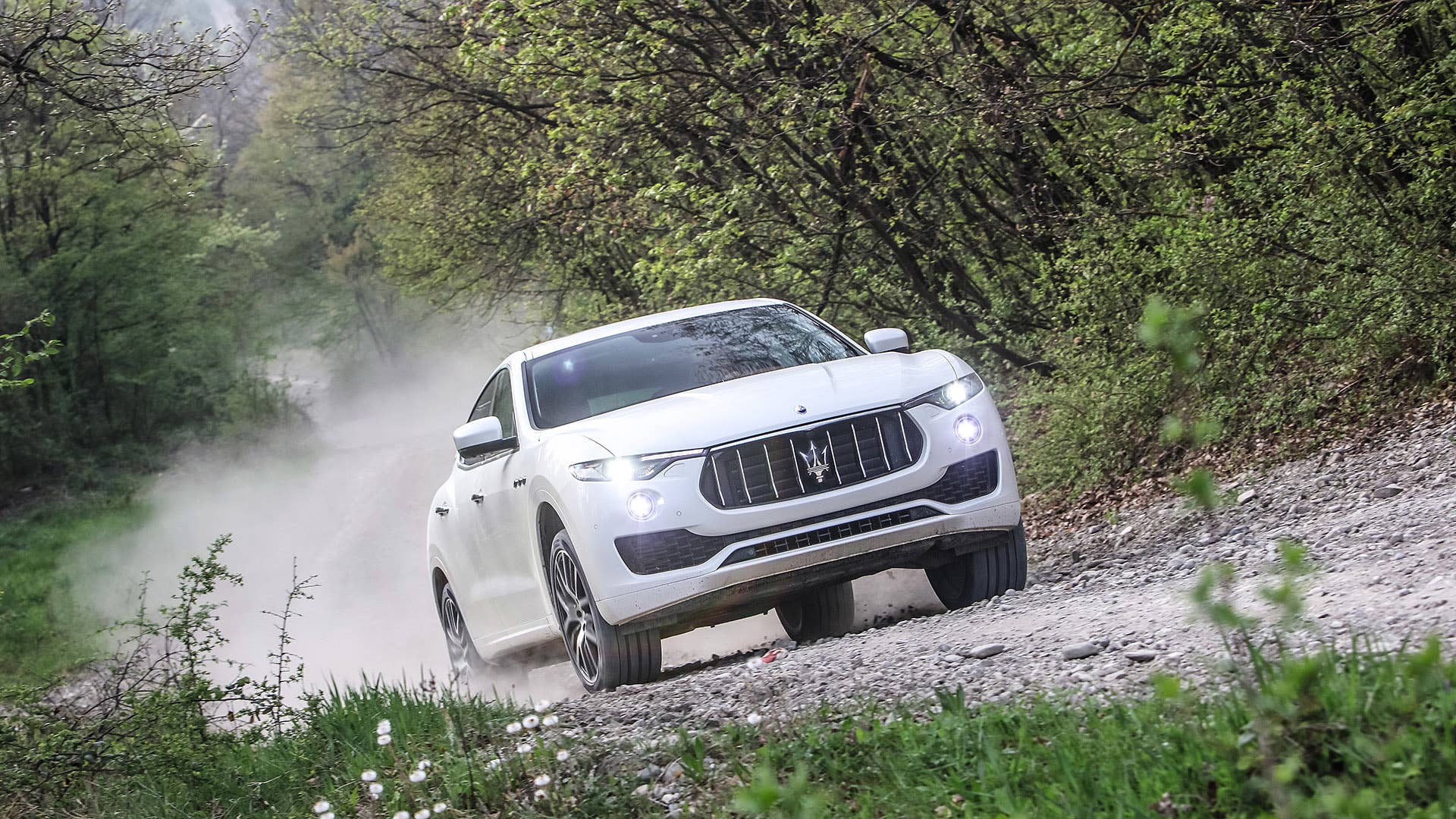 2017 Maserati Levante off-road