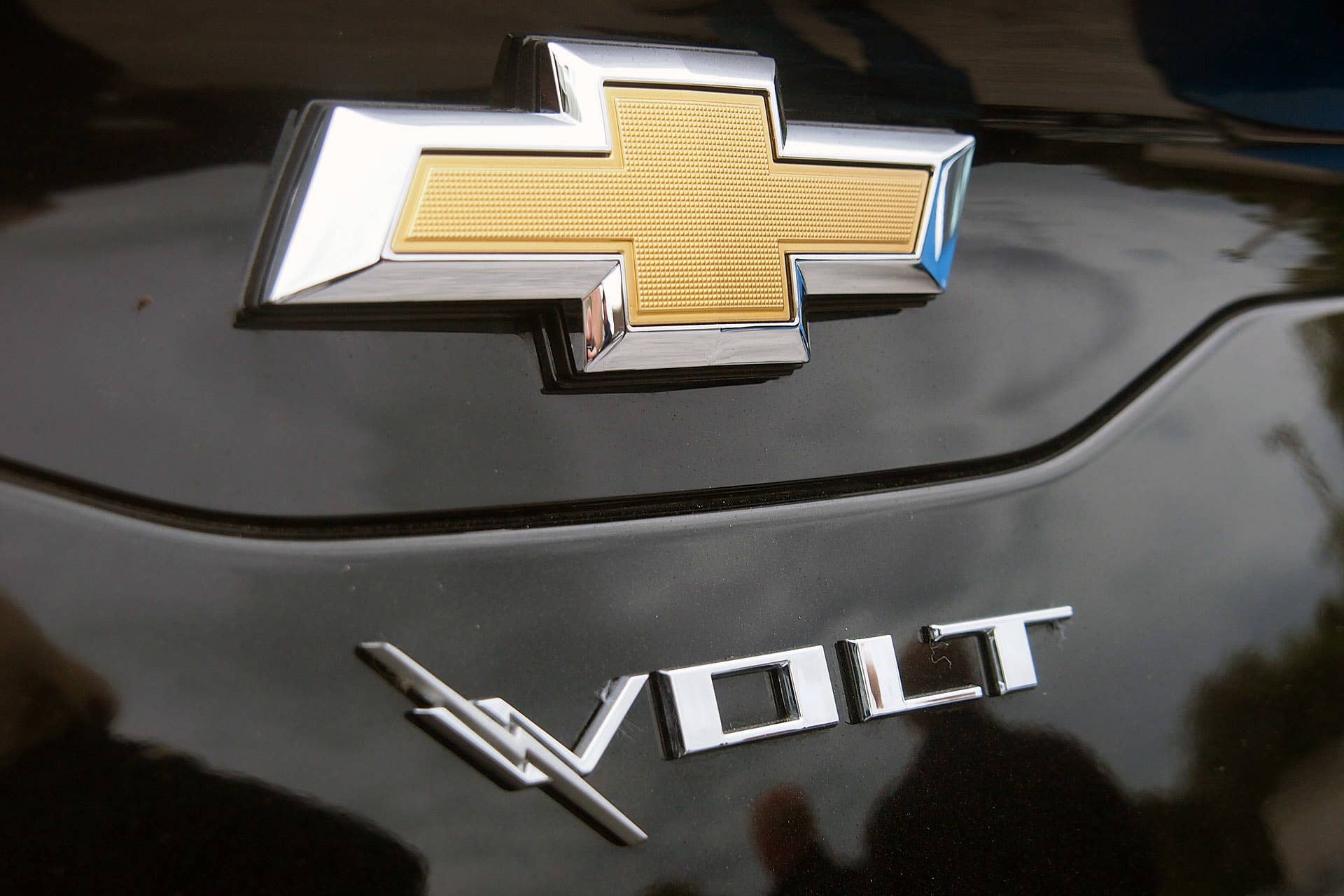 2016 Chevrolet Volt badge