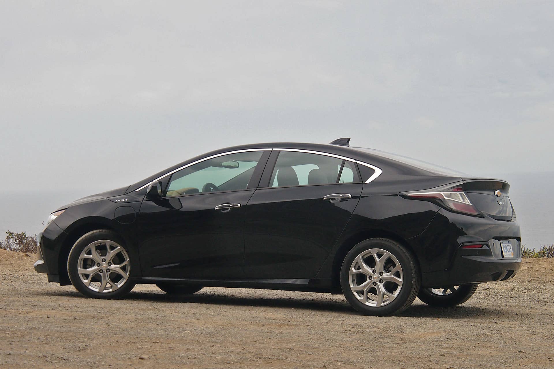 2016 Chevrolet Volt rear 3/4 view