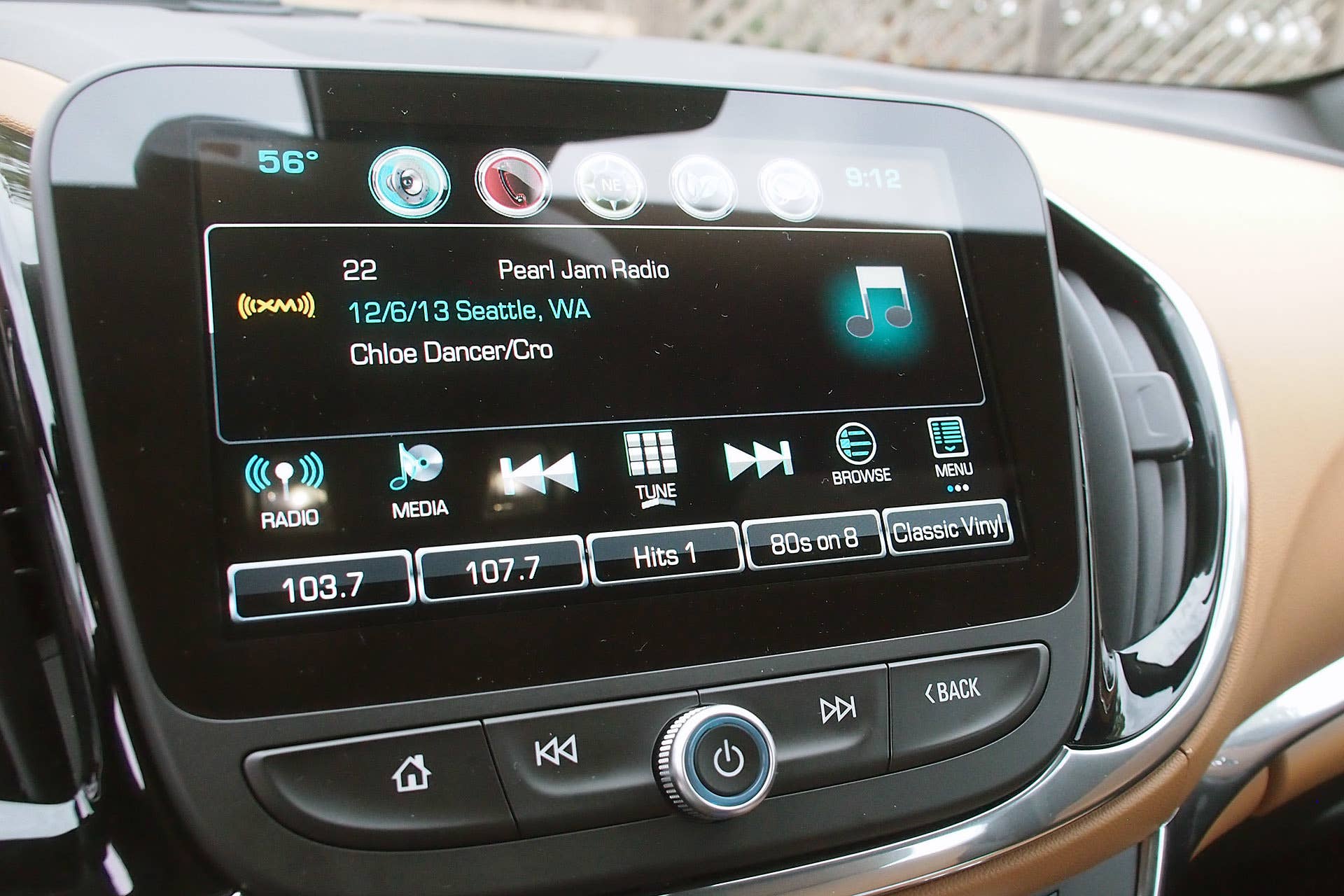 2016 Chevrolet Volt infotainment system