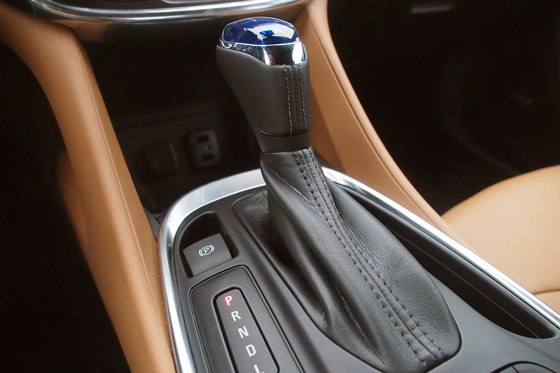 2016 Chevrolet Volt shifter