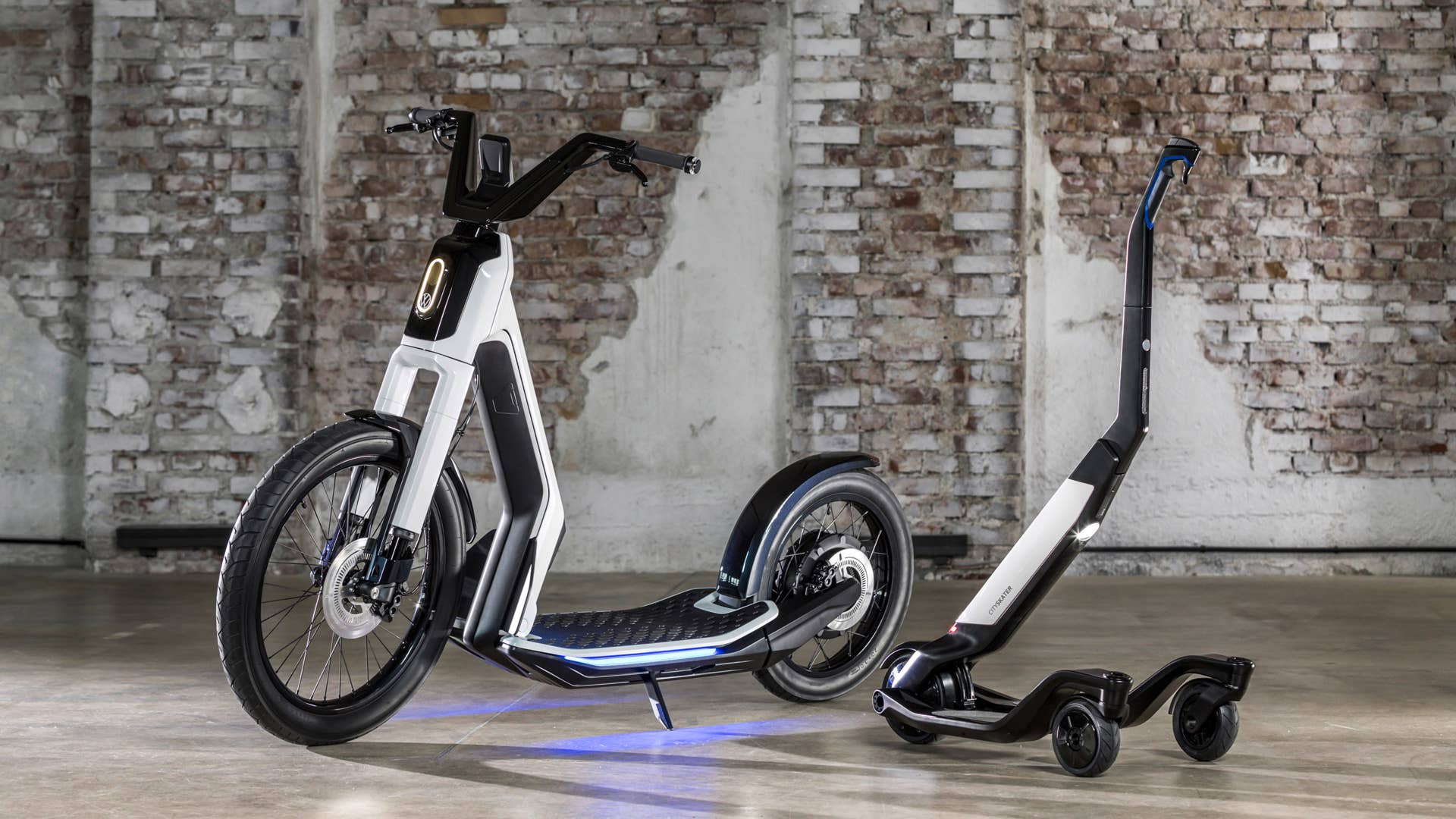Volkswagen debuted two mobility concepts, a mid-range Streetmate and the last-mile Cityskater.