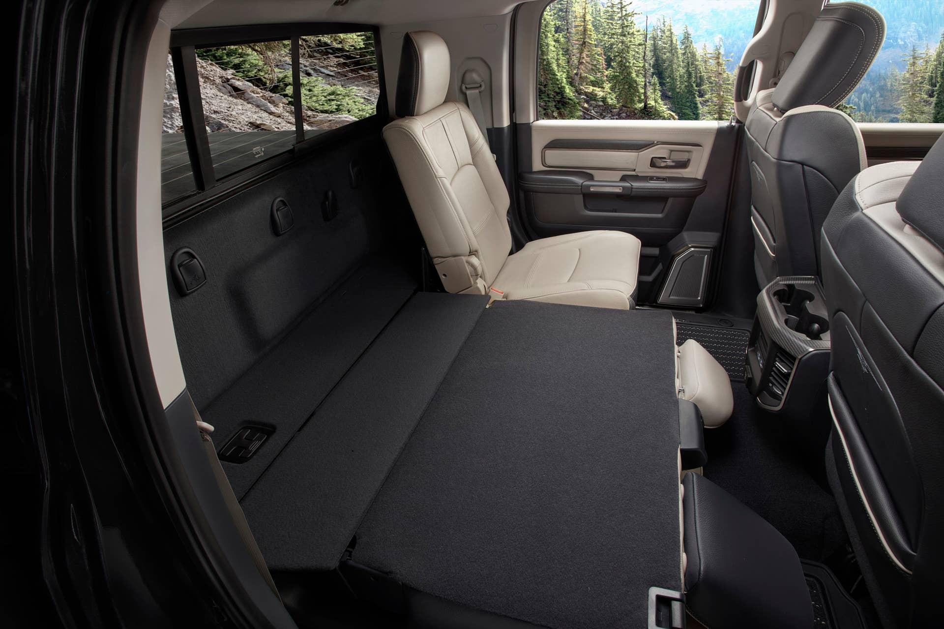 2019 Ram 2500 HD and 3500 HD interior