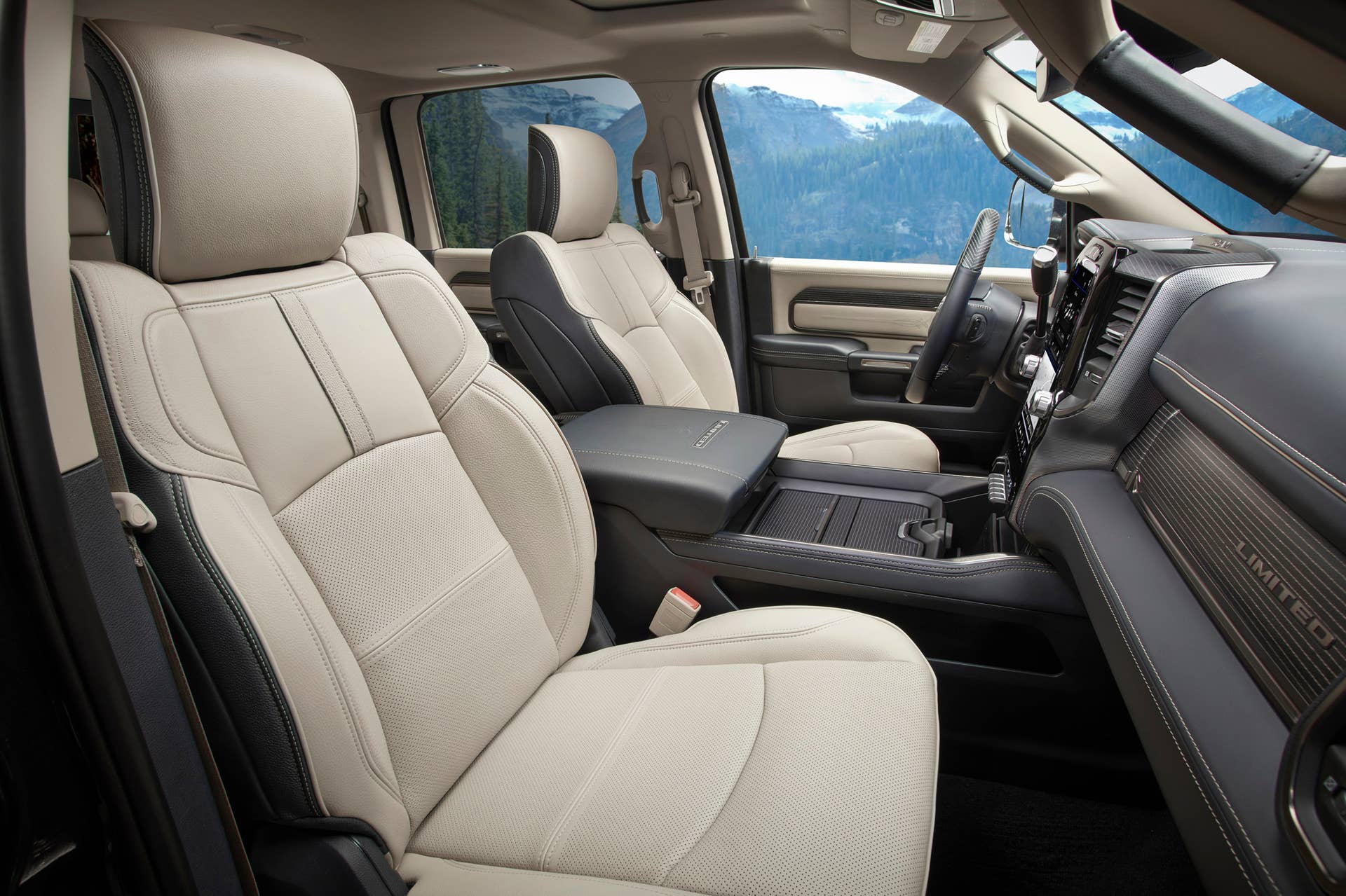 2019 Ram 2500 HD and 3500 HD interior