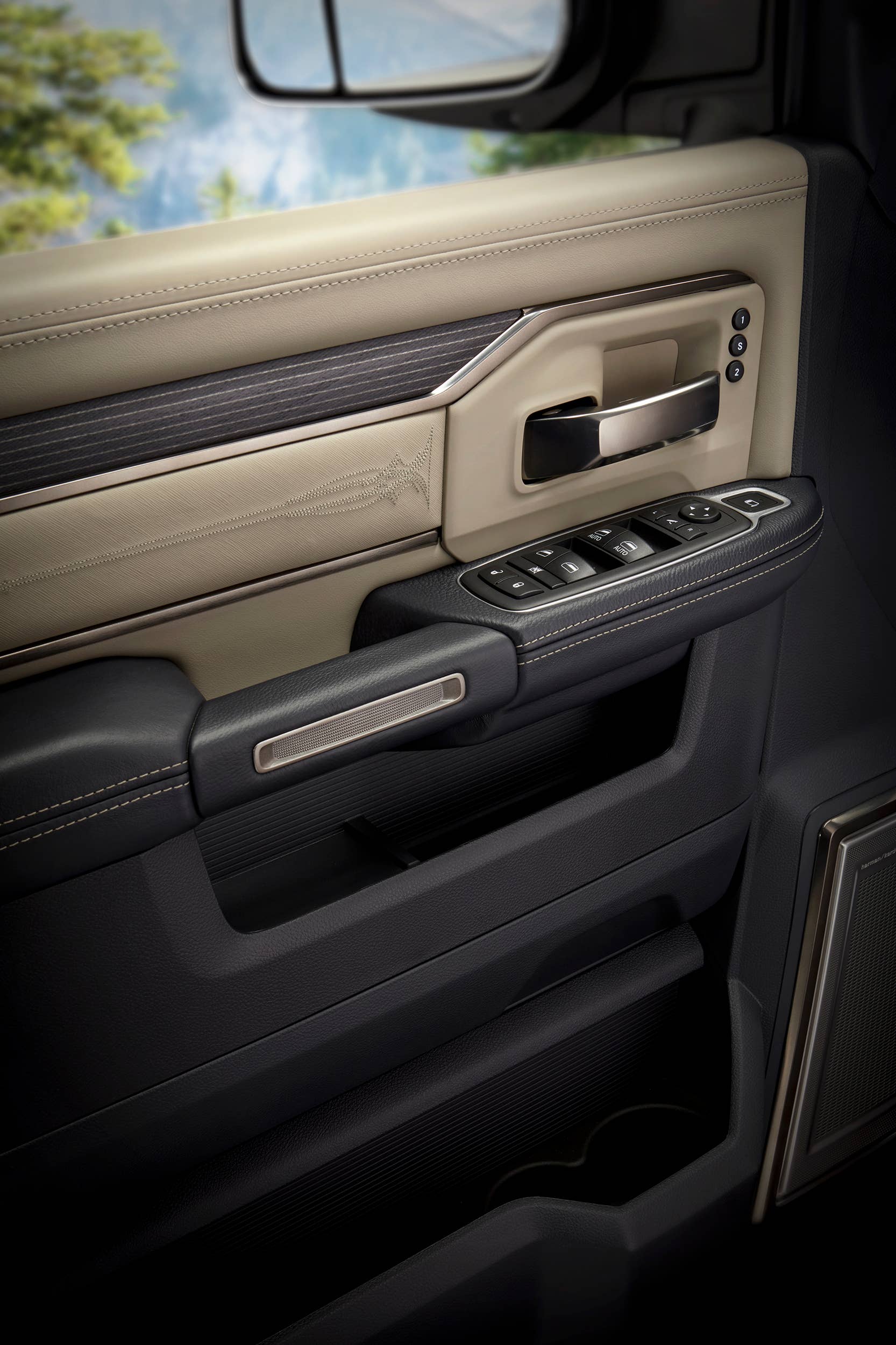 2019 Ram 2500 HD and 3500 HD interior
