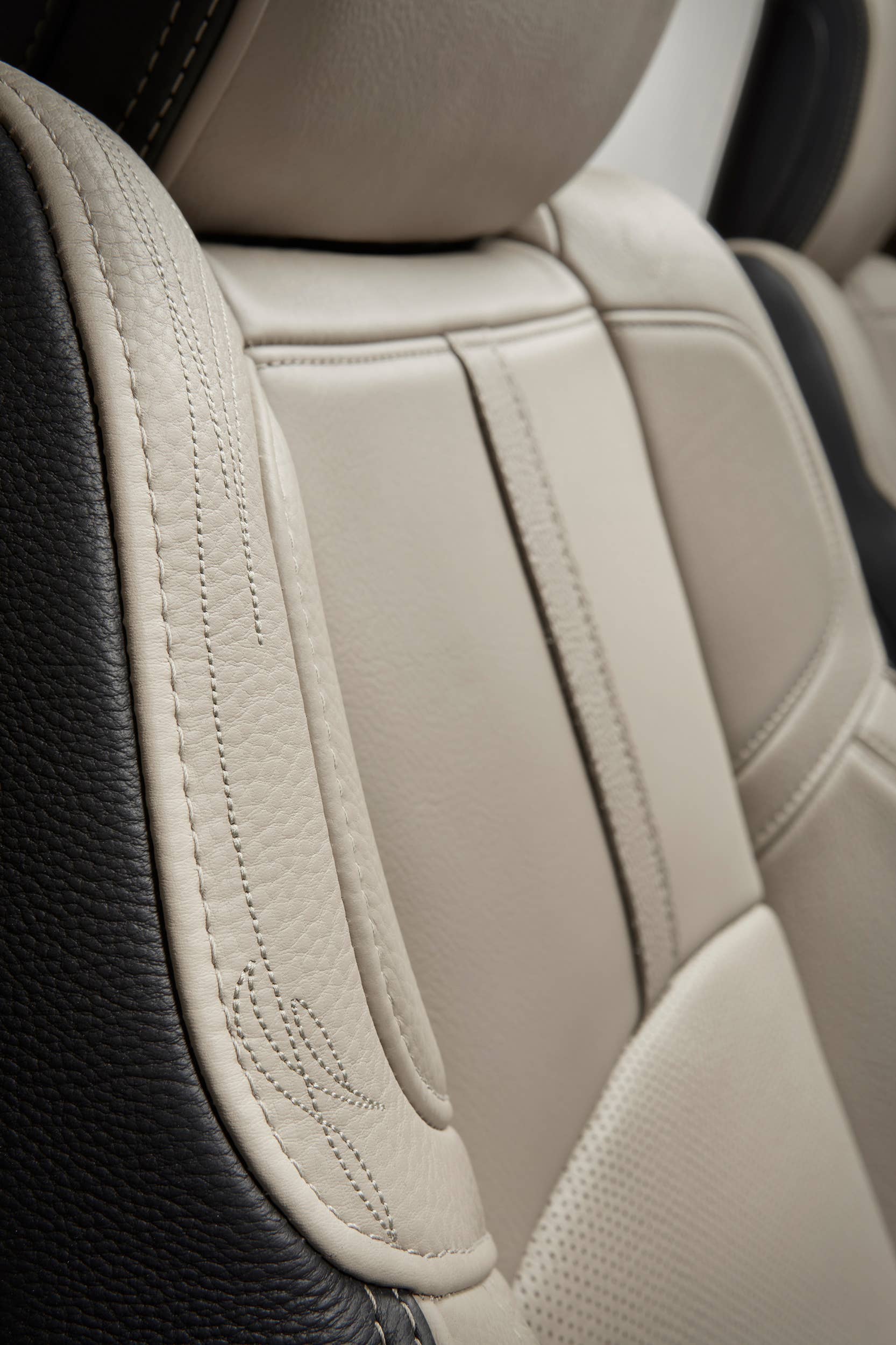 2019 Ram 2500 HD and 3500 HD interior