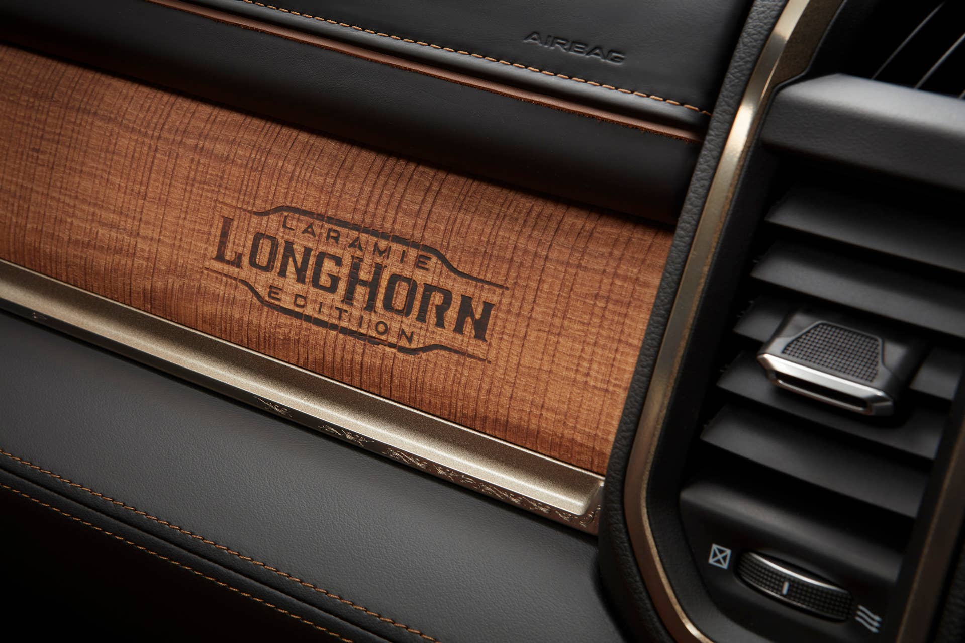 2019 Ram 2500 HD and 3500 HD interior