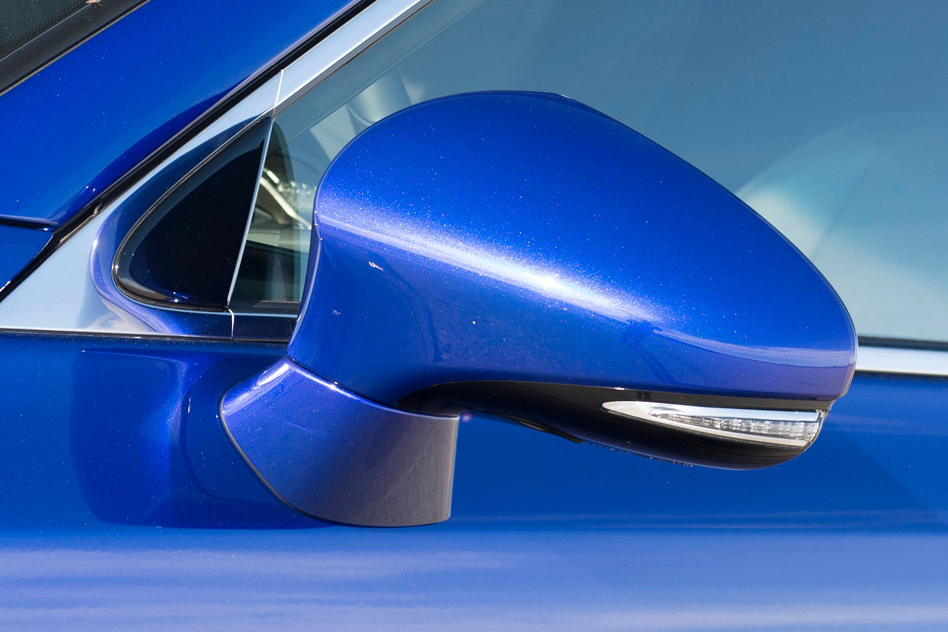 2016 Lexus GS side mirror