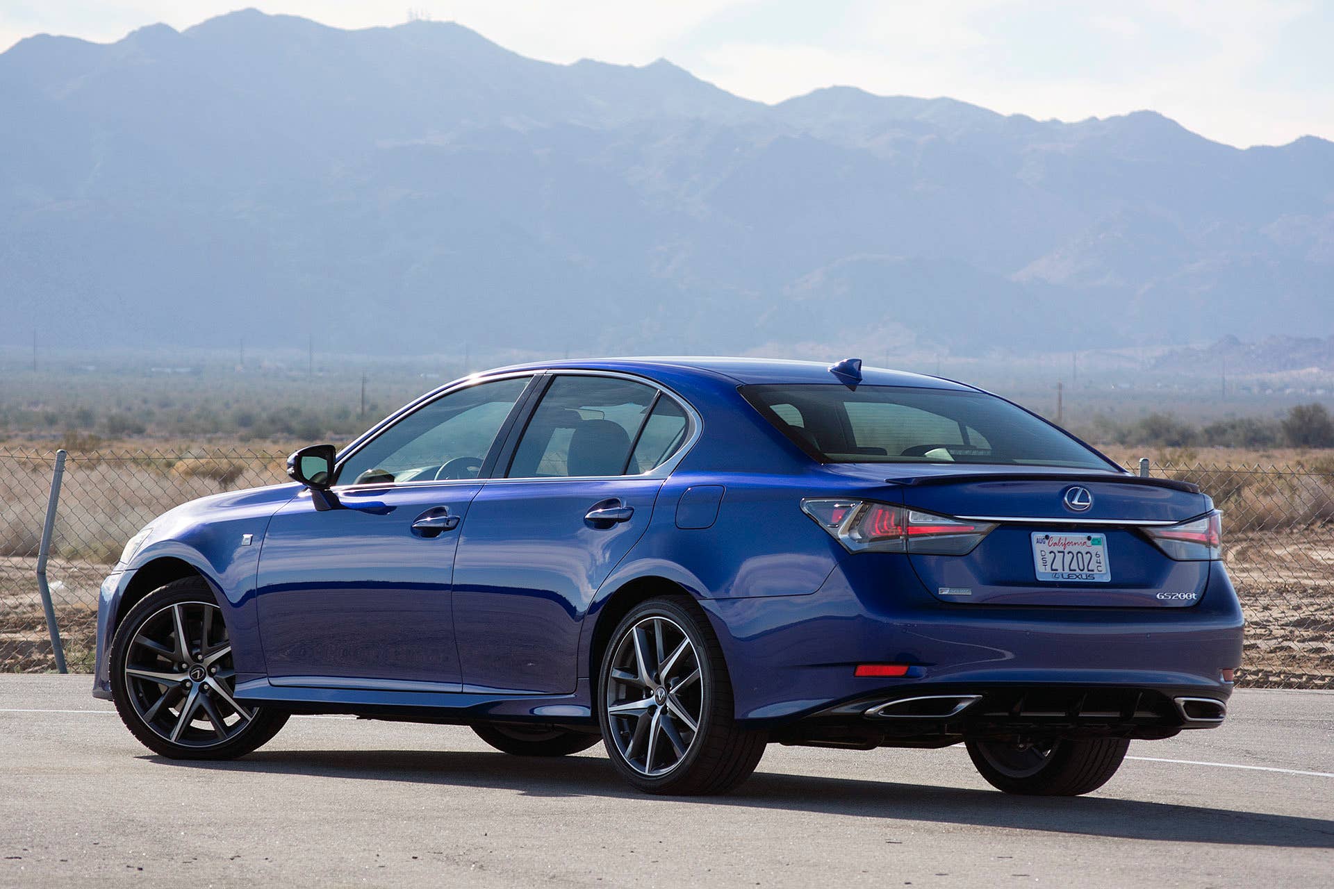 2016 Lexus GS rear 3/4 view
