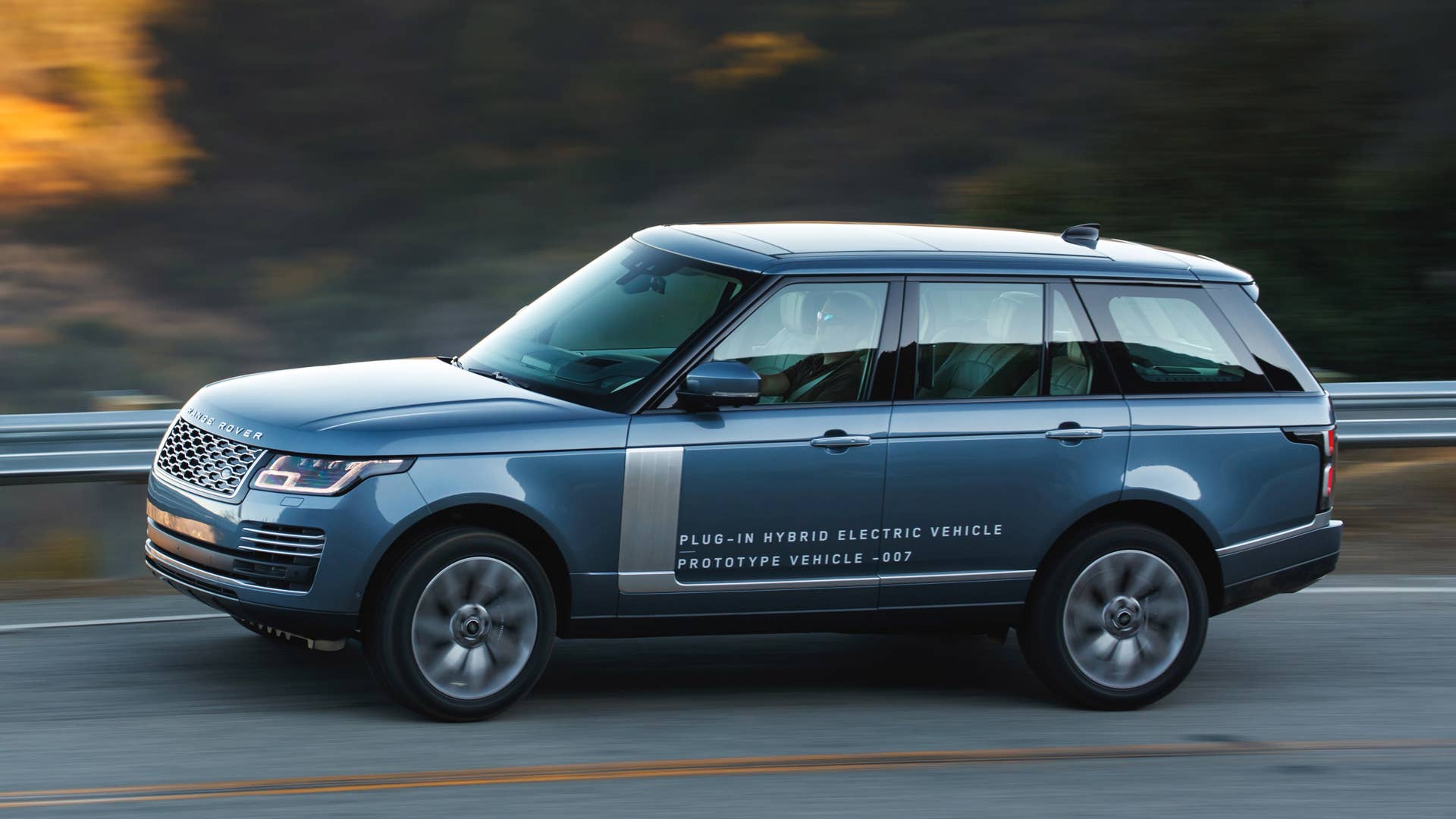 2019 Land Rover Range Rover PHEV Autobiography