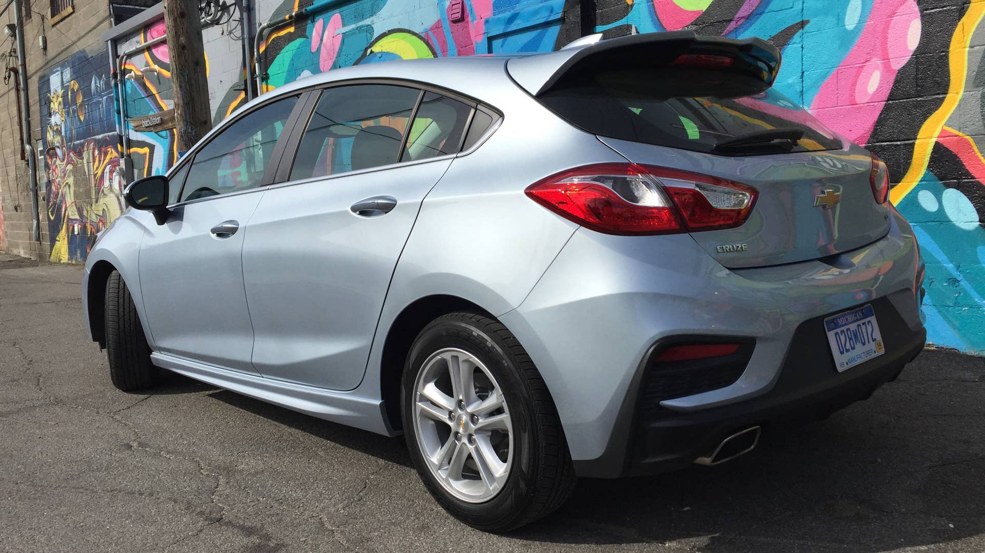 2017 Chevrolet Cruze hatchback rear 3/4