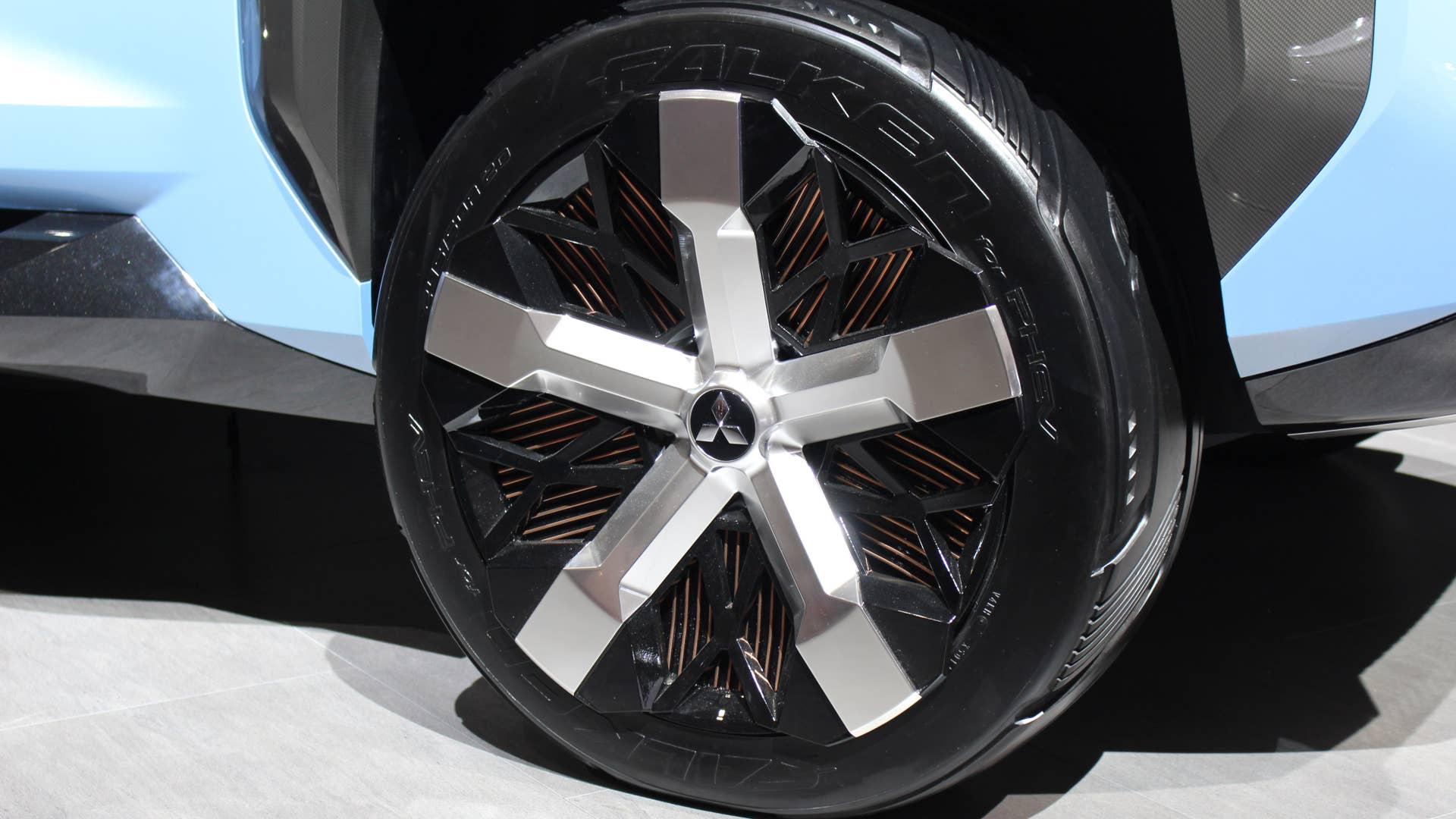 Mitsubishi MI-TECH concept