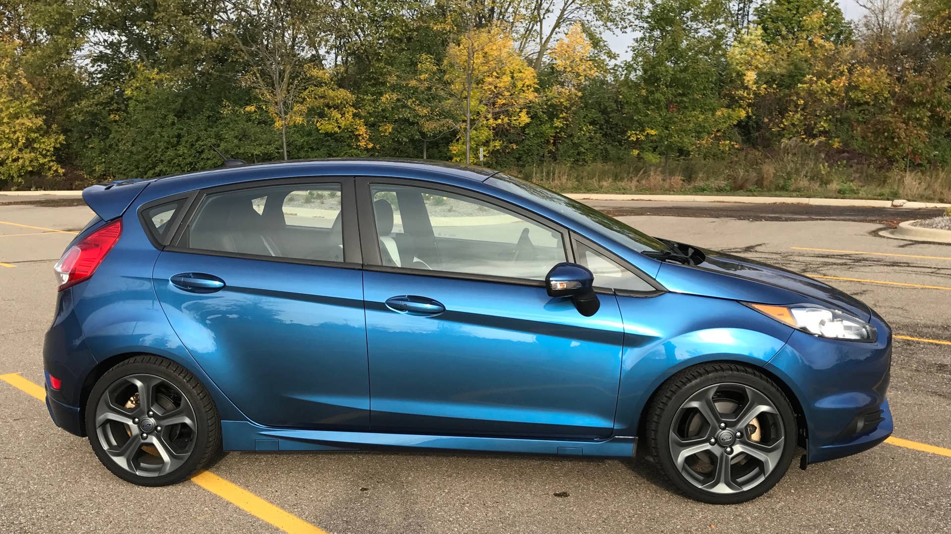 Liquid Blue Ford Fiesta ST Side Exterior