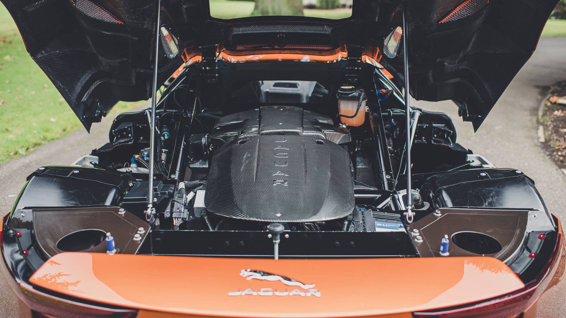 Jaguar C-X75 stunt car for Spectre