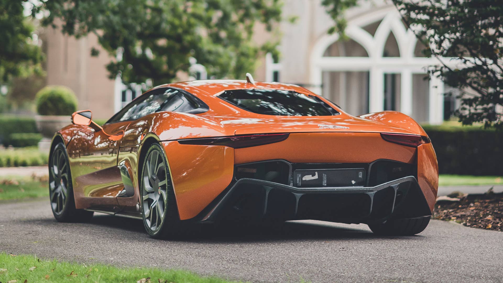 Jaguar C-X75 stunt car for Spectre