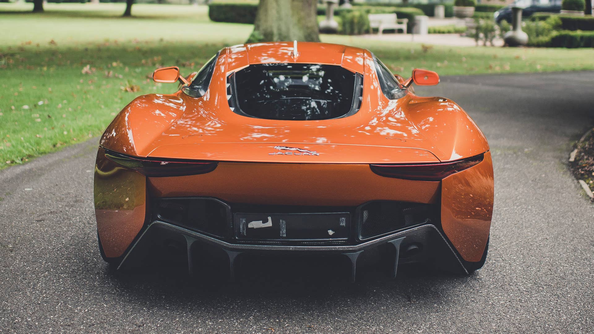 Jaguar C-X75 stunt car for Spectre