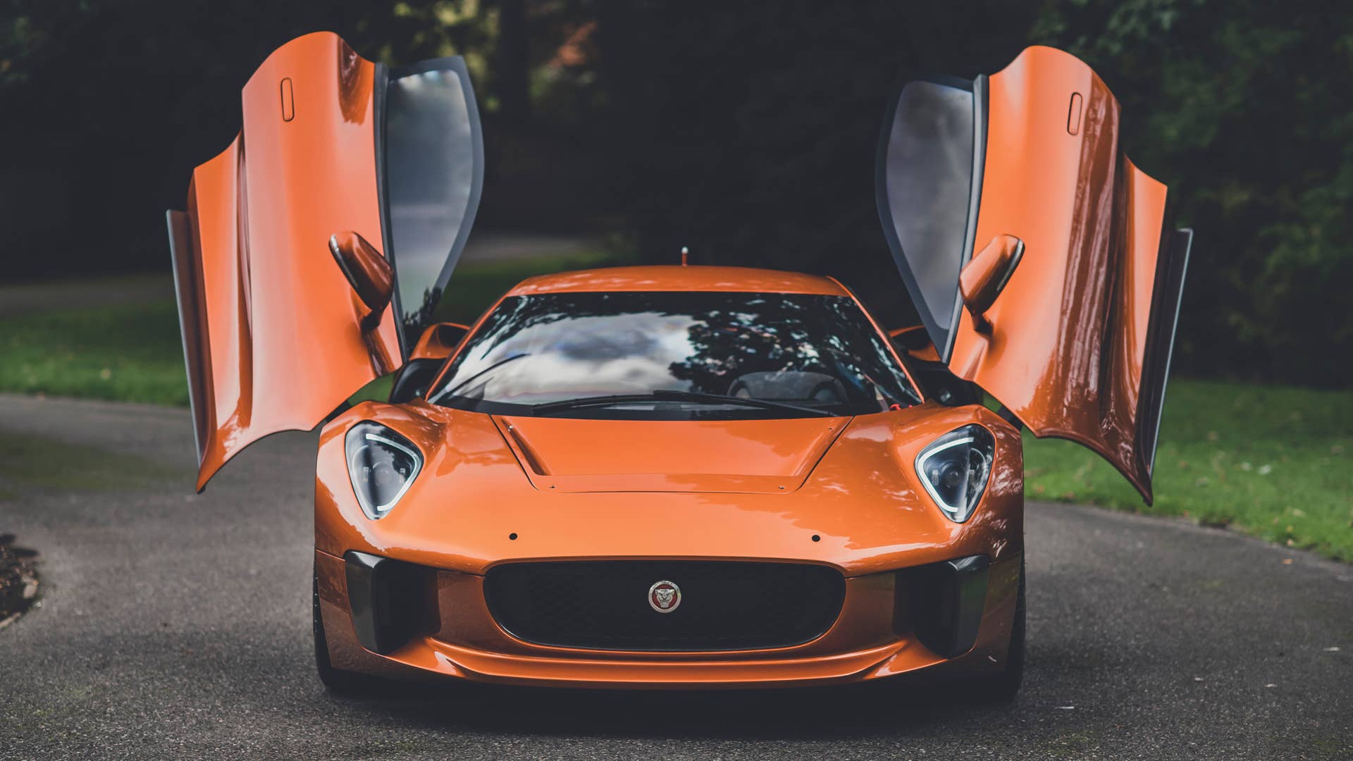 Jaguar C-X75 stunt car for Spectre